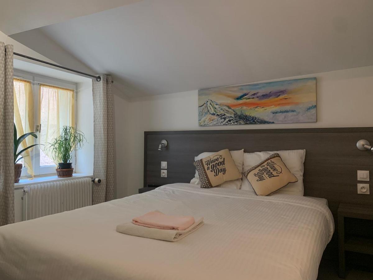 Logis Hotel Restaurant & Pizzeria Vuillot Cuiseaux 외부 사진
