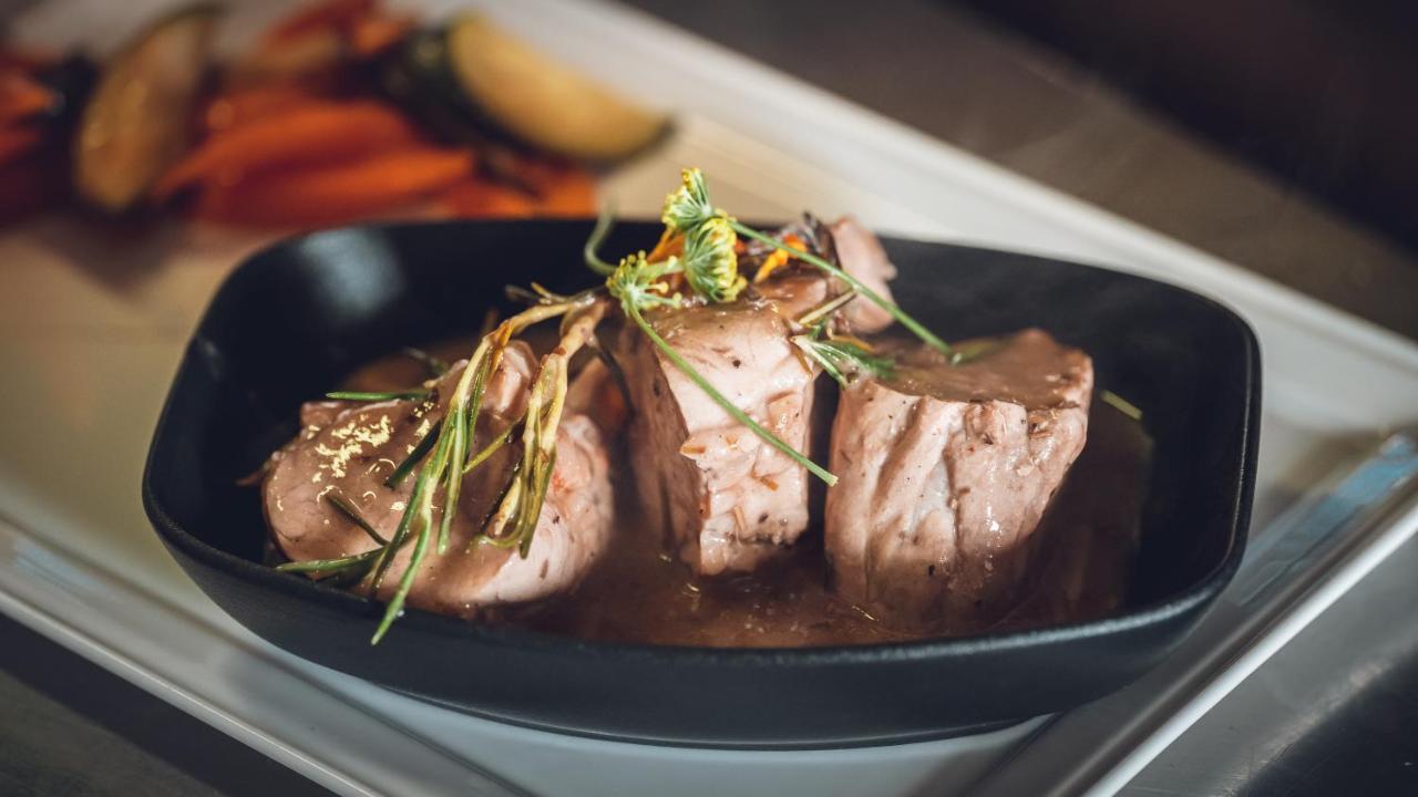 Logis Hotel Restaurant & Pizzeria Vuillot Cuiseaux 외부 사진