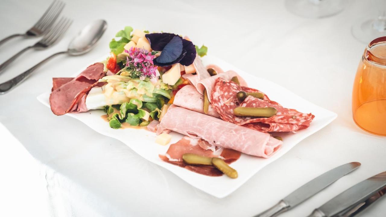 Logis Hotel Restaurant & Pizzeria Vuillot Cuiseaux 외부 사진