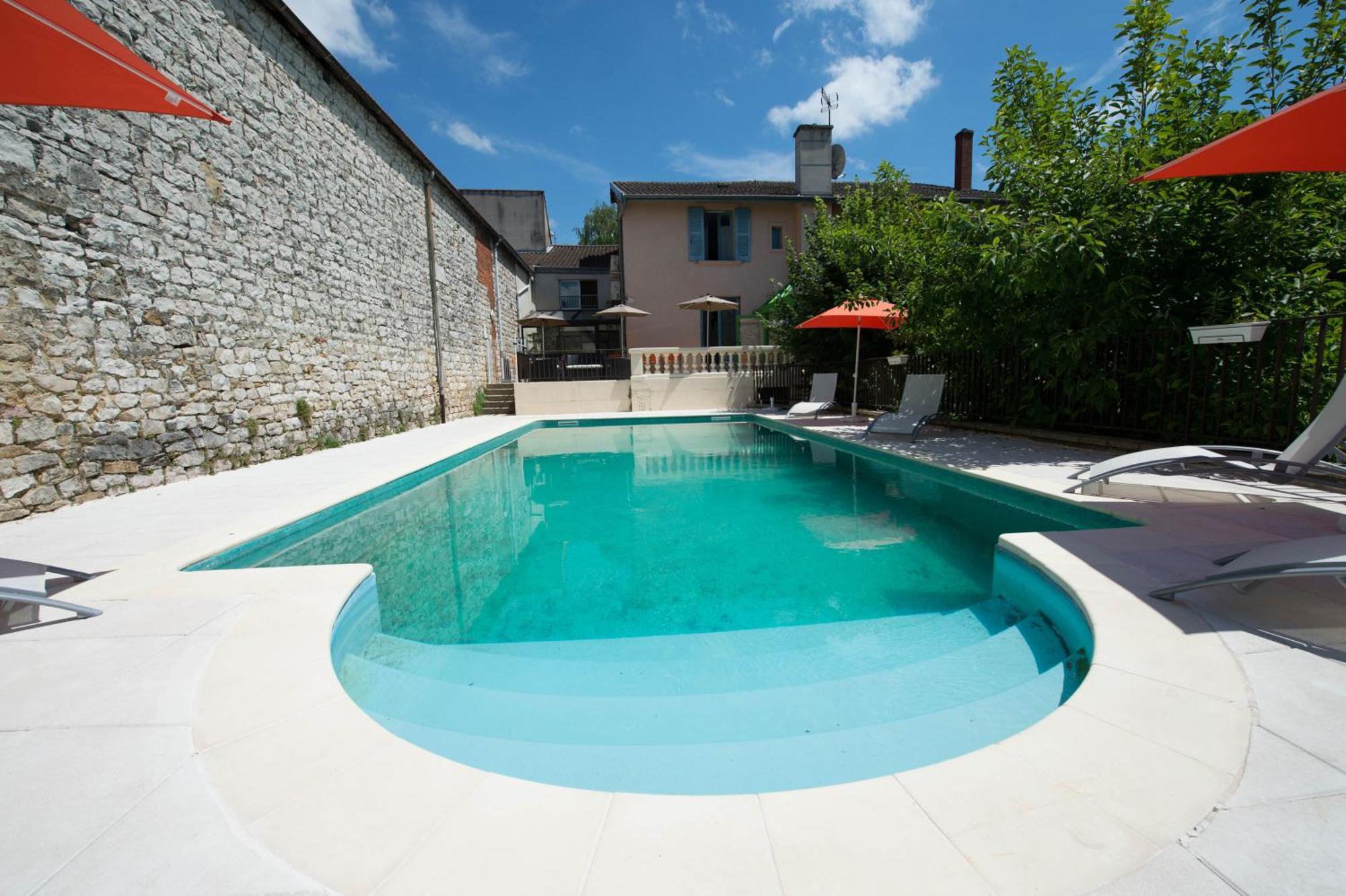 Logis Hotel Restaurant & Pizzeria Vuillot Cuiseaux 외부 사진