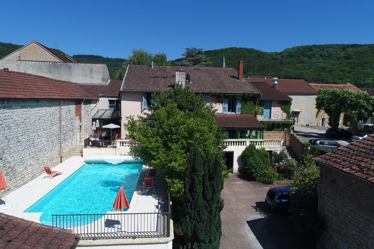 Logis Hotel Restaurant & Pizzeria Vuillot Cuiseaux 외부 사진