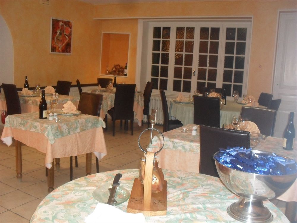 Logis Hotel Restaurant & Pizzeria Vuillot Cuiseaux 외부 사진