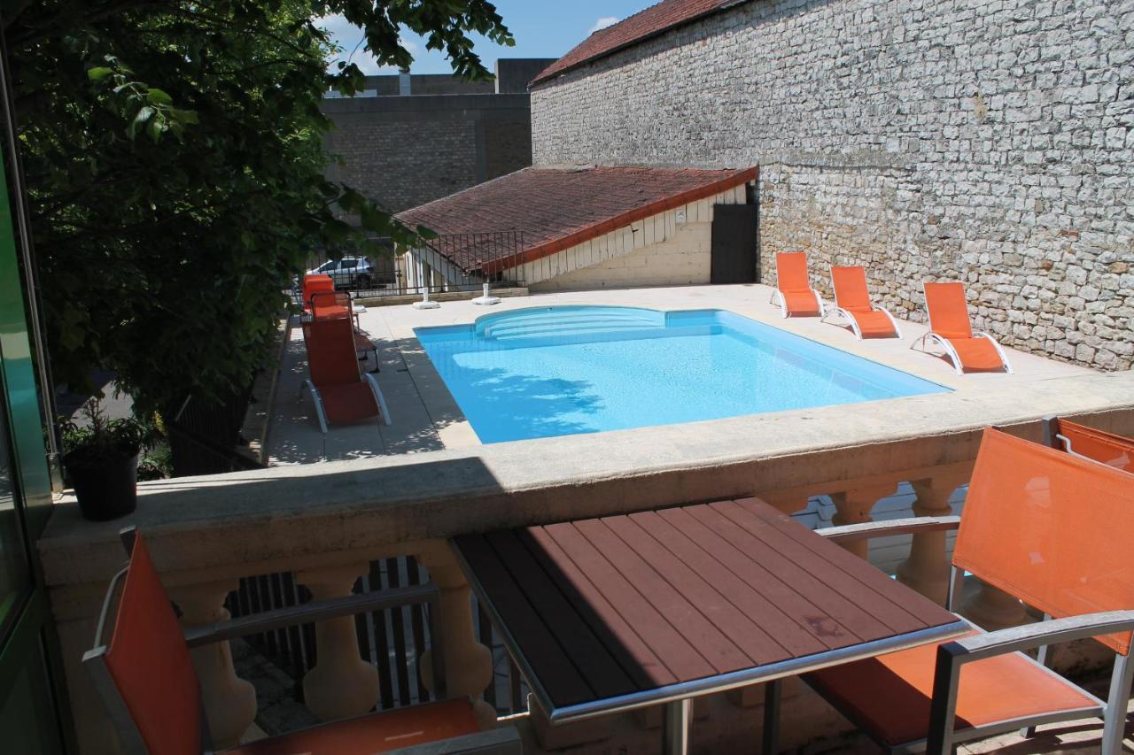 Logis Hotel Restaurant & Pizzeria Vuillot Cuiseaux 외부 사진